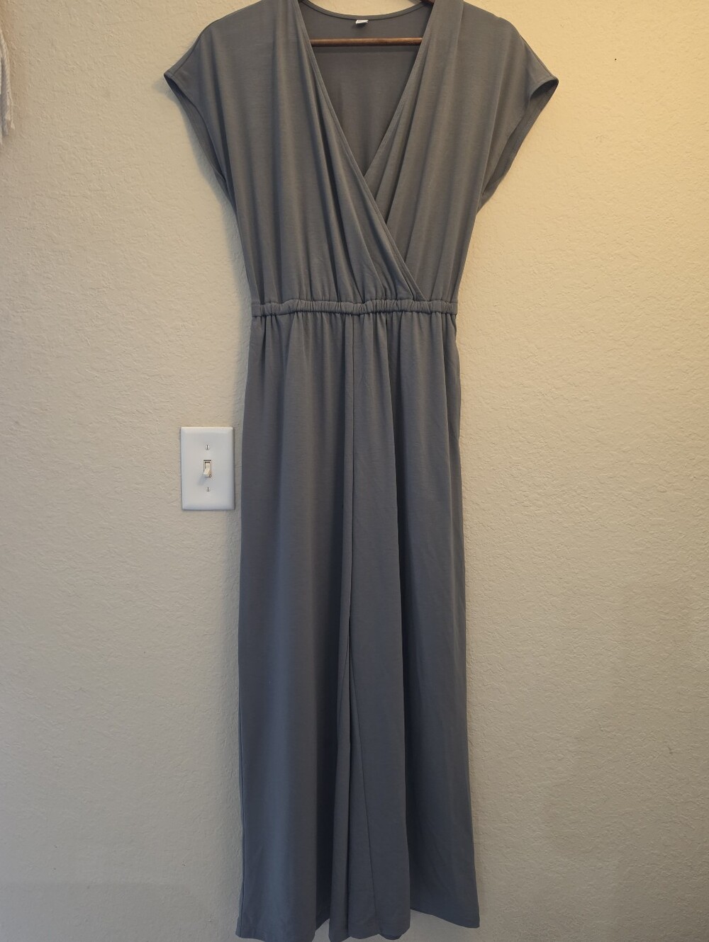Uniqlo Jersey Jumpsuit Womens XS Olive Green Flowy Wide Leg Capsule Wardrobe